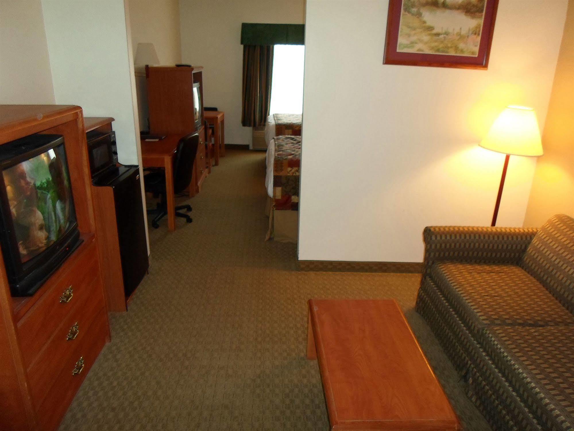 เบย์มอนต์ บาย วินด์แฮม อาแดร์สวิลล์ Hotel Adairsville ภายนอก รูปภาพ